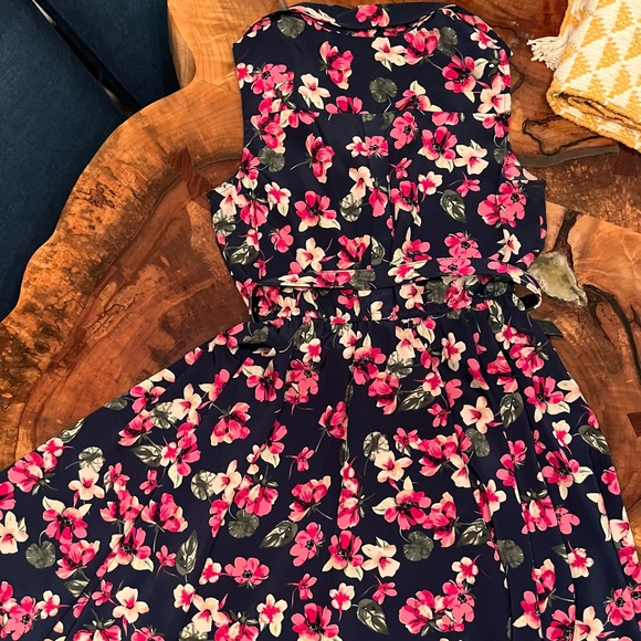 Charter Club Size 6 Floral Dress - Picture 11 of 12